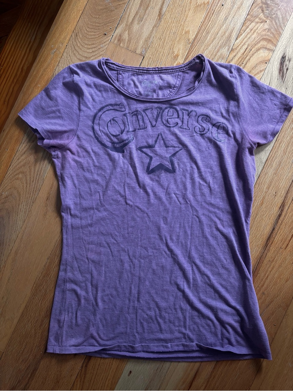 Vintage Y2K Converse Women's Purple Short Sleeve Logo Tee Med